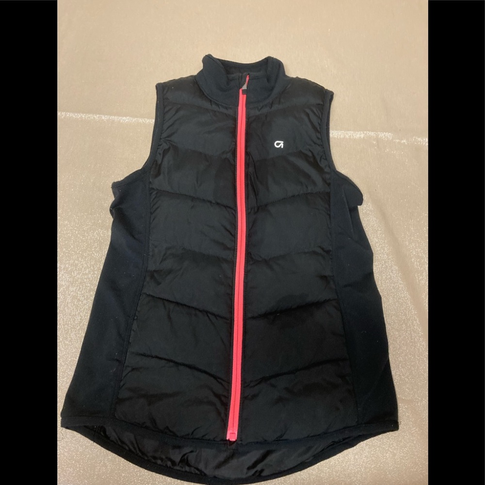 Gap vest